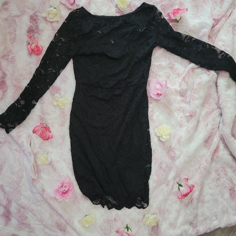 Black lace long sleeve dress